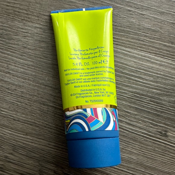 Taylor by Taylor Swift lotion - Picture 2 of 2
